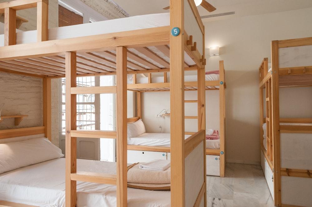 Hostel The Nomad Hostel&pension